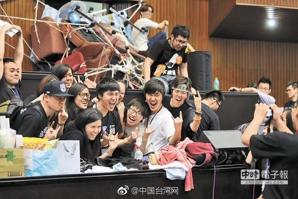龙淑芬什么梗