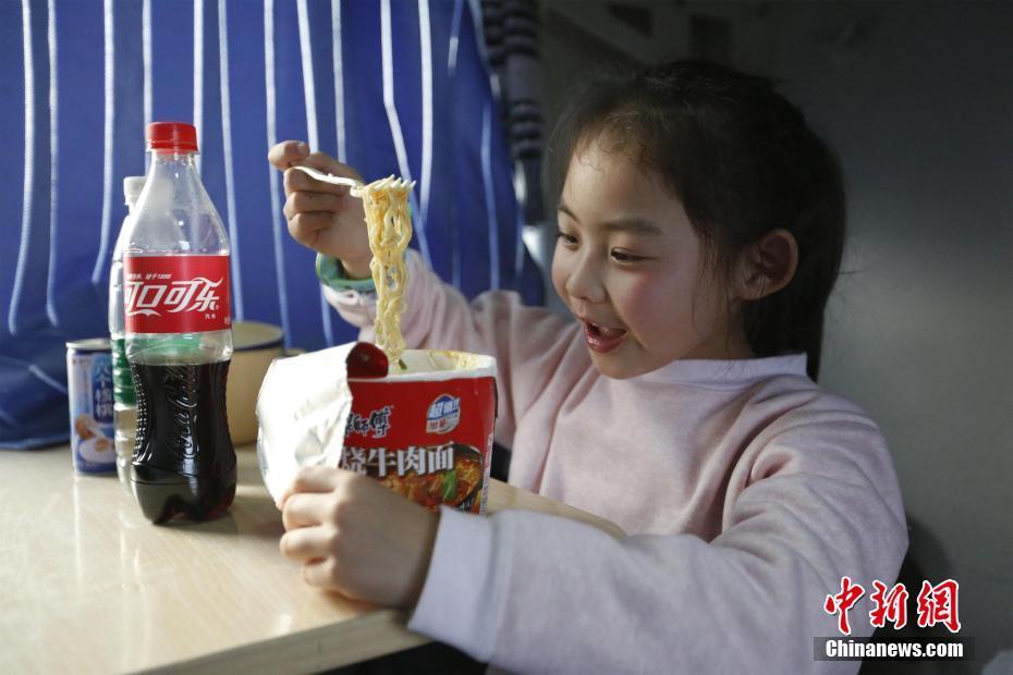 熟剩香辣蟹过夜能吃吗